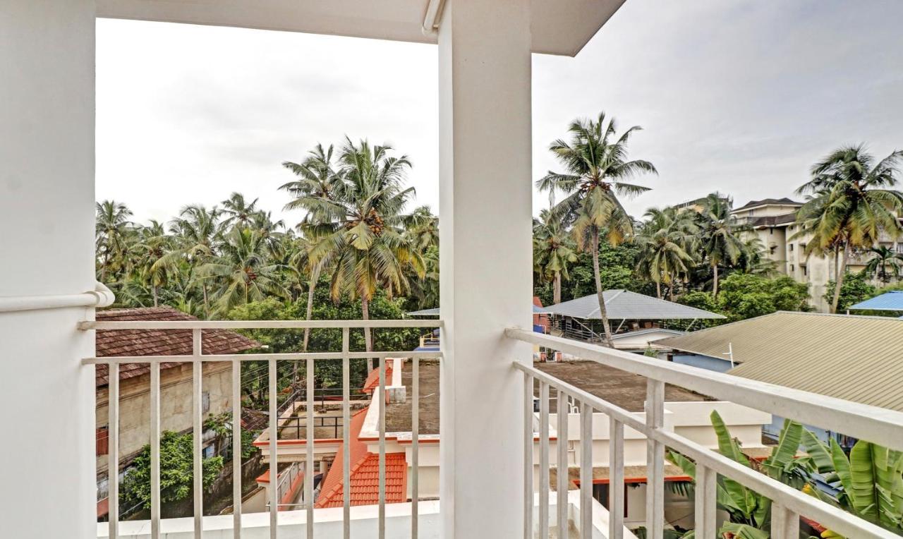 Sreepathi Mayoogha Guruvayur Ngoại thất bức ảnh